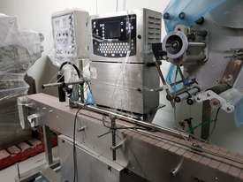Tronix Labelling Machine with date coder - picture2' - Click to enlarge