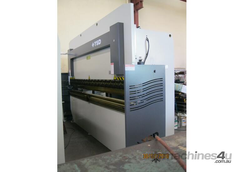 caption SHAW - YSD 4 metre x 165 Ton PPTK Hydraulic Pressbrake