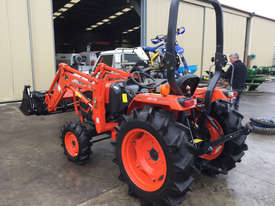 Kioti DS3510 FWA/4WD Tractor - picture0' - Click to enlarge