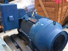 220 kw 300 hp 6 pole 415 volt Teco IP66 AC Electric Motor - picture2' - Click to enlarge