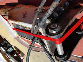 Demoter S550 hydraulic rock breaker - picture1' - Click to enlarge