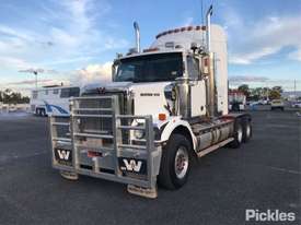 2006 Western Star 4800FX - picture2' - Click to enlarge
