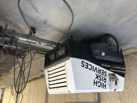 Sullair 185 portable compressor - picture1' - Click to enlarge