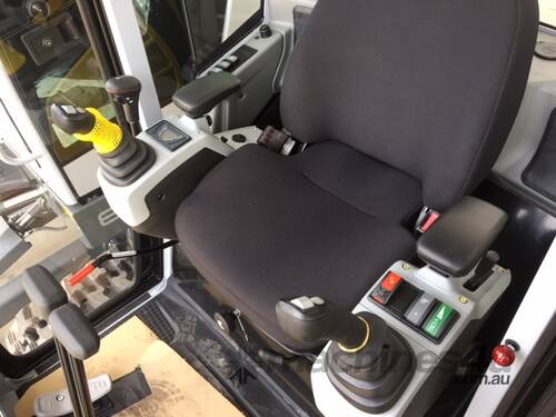 caption WACKER NEUSON 2023 ET18vds cabin hyd powertilt quick hitch ( 2.1 T ) CABIN EXCAVATOR