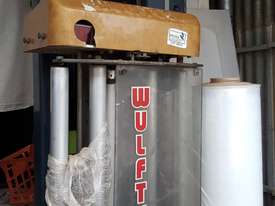 Pallet Wrapping machine - picture0' - Click to enlarge
