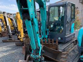 Kobelco 5 tonne excavator for sale - picture1' - Click to enlarge
