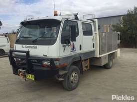 2000 Mitsubishi Canter 500/600 - picture2' - Click to enlarge