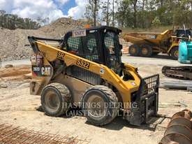 CATERPILLAR 262DLRC Skid Steer Loaders - picture0' - Click to enlarge