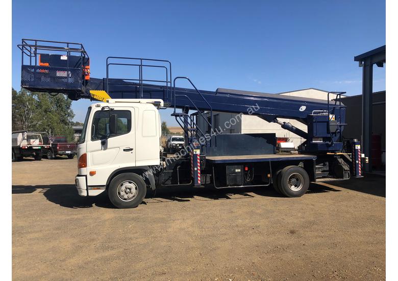 caption 27Mt Aichi Tower Hino Truck