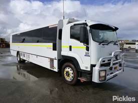 2011 Isuzu FVR1000 Long - picture0' - Click to enlarge