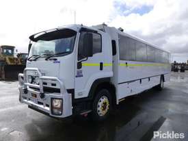 2011 Isuzu FVR1000 Long - picture2' - Click to enlarge