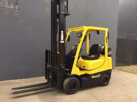 HYSTER H 2.0TX Counterbalance Forklift with Side-shift Refurbished & Repainted - picture0' - Click to enlarge