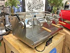 SYNESSO SABRE 3 GROUP STAINLESS ESPRESSO COFFEE MACHINE - picture0' - Click to enlarge