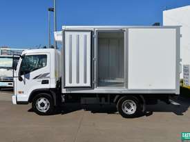 2019 Hyundai MIGHTY EX6  Freezer Refrigerated Truck  - picture0' - Click to enlarge
