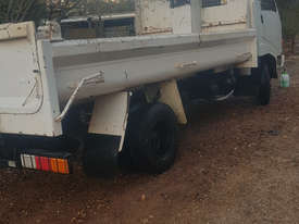 Hino Ranger Tipping tray Truck - picture2' - Click to enlarge