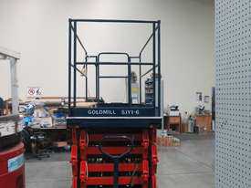 Push around scissor lift - picture1' - Click to enlarge