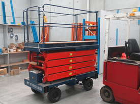 Push around scissor lift - picture2' - Click to enlarge