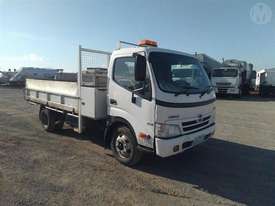 Hino Dutro - picture0' - Click to enlarge