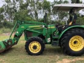 John Deere 5425 Tractor - $32,000 plus GSTJohn Deere 5425 Tractor - $32,000 plus GST - picture2' - Click to enlarge