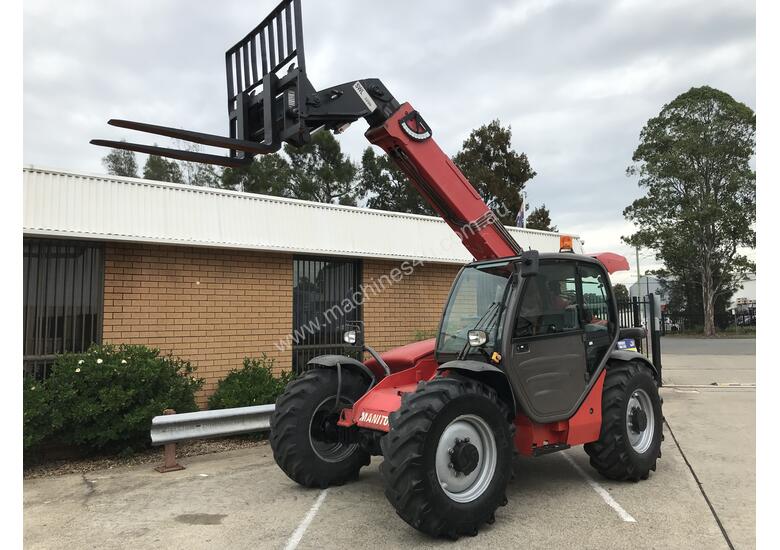 caption Manitou MT732 Telehandler