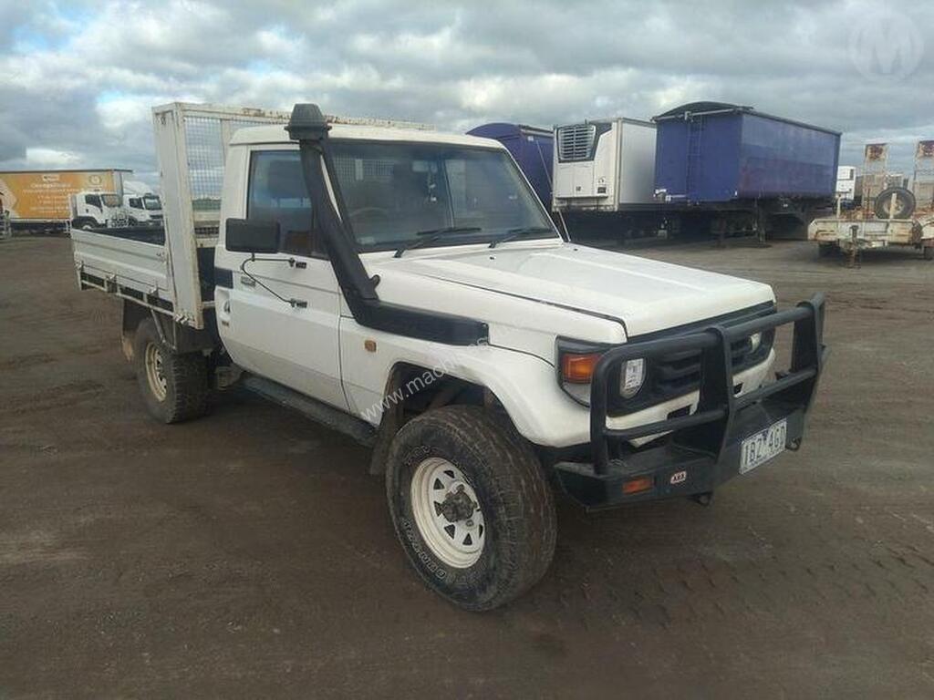 Buy Used Toyota Toyota Landcruiser 76 78 79 Series Tray Truck in ...