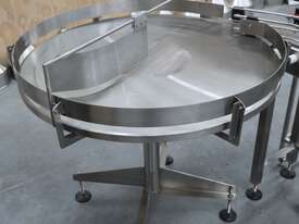 CPM Bottle Infeed Rotary Table - picture1' - Click to enlarge