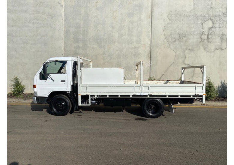 caption Toyota DYNA 300 Tray Truck
