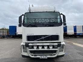 Volvo FHMK2 6 x 4 Prime Mover - picture2' - Click to enlarge