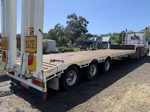 Barker 45' Drop Deck c/w 25t Hydraulic Rear Ramps c/w Self Steer Axle