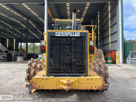 Caterpillar 815F compactor - picture1' - Click to enlarge