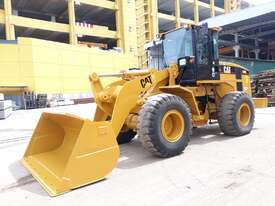 Caterpillar 938 GII WHEEL LOADER ONLY 1642.5 HOURS (EXCELLENT CONDITION )  - picture1' - Click to enlarge