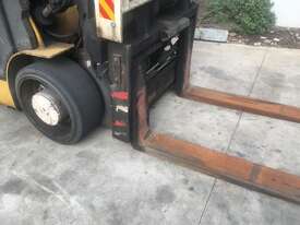 8.0T Diesel  Counterbalance Forklift - picture1' - Click to enlarge