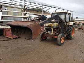 CASE 1290 TRACTOR WITH FRONT END LOADER - picture0' - Click to enlarge