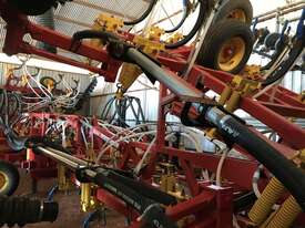 2011 Bourgault 8910-70 Air Drills - picture0' - Click to enlarge