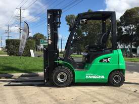 Brand new Hangcha 2.5 Ton 4 Wheel Drive Lithium Forklift - picture0' - Click to enlarge