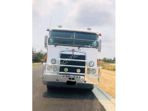 2002 Kenworth tipper with banmere trailer