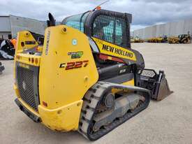 2017 NEW HOLLAND C227 TRACK LOADER WITH 1805 HOURS - picture0' - Click to enlarge