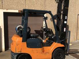 Toyota 1.8 ton Forklift  - picture0' - Click to enlarge