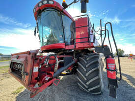 CASE IH 8120 Header(Combine) Harvester/Header - picture0' - Click to enlarge