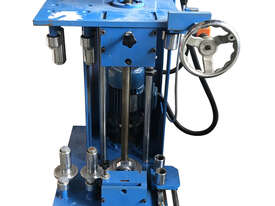 Rui Yu Bending Former Powered by 3 Phase Electric Motor and Switch 600x700x1200 - Used Item - picture0' - Click to enlarge