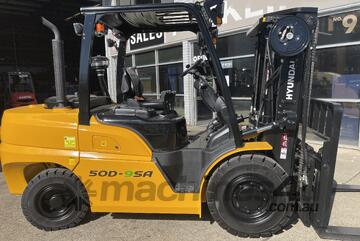 5 Tonne Hyundai Forklift For Sale