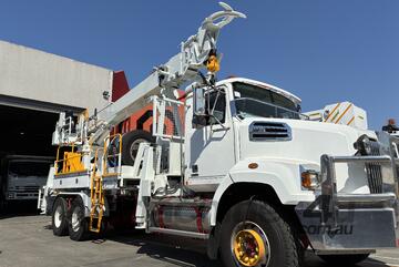 Crane Borer Truck - TEREX C6054