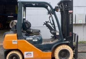 LIFTEK - TOYOTA 32-8FG25 2.5TON Forklift