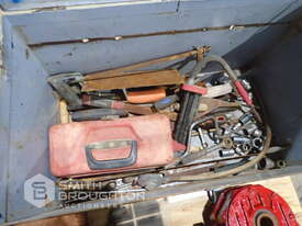 TOOL BOX & INDUCTION MOTOR - picture2' - Click to enlarge