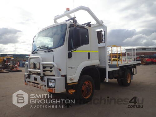 2016 ISUZU FSS 4X4 FLAT TOP TRUCK