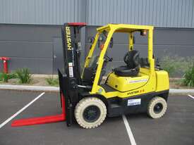 2.5 Tonne Forklift Hire - picture0' - Click to enlarge