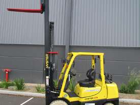 2.5 Tonne Forklift Hire - picture1' - Click to enlarge