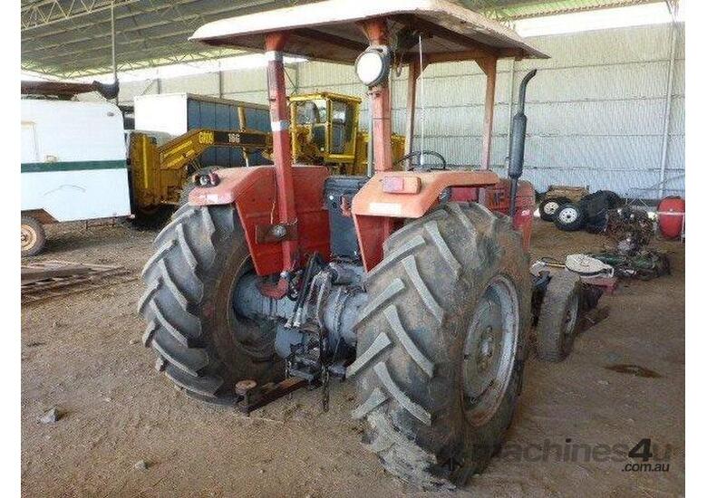 caption Massey Ferguson MF275