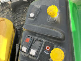 John Deere 4410 FWA/4WD Tractor - picture0' - Click to enlarge