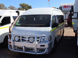 TOYOTA COMMUTER 200 SERIES BUS - picture0' - Click to enlarge